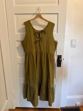 Tradlands Olive Sleeveless Tiered Midi Dress